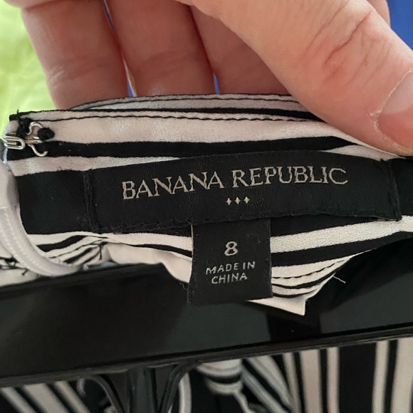 Banana Republic Midi Skirt - Picture 2 of 2